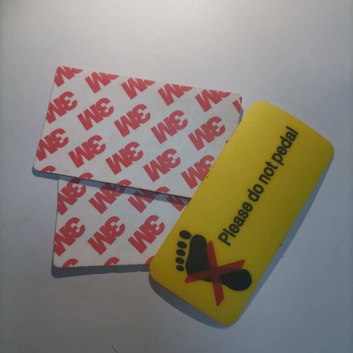 Custom frosted plastic 3M self-adhesive do not step safety tips label stickers customize scratchproof packaging stickers